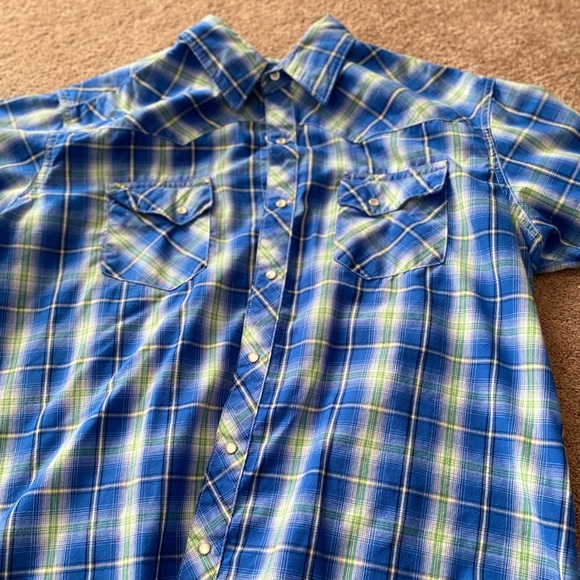 Wrangler Other - NWOT - Never worn just wash 1. Men’s Western Plaid Long Sleeve Shirt with snaps